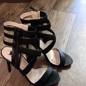 Womans sandal heels